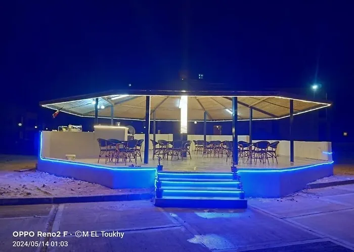 Dağ evi غرفتين ارضى بجنينه صف اول بحر و بسين بقرية كورنادو مارينا السخنه للعائلات فقط او جروب بنات *